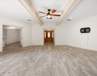 2421 Dogwood Lane - Photo Thumbnail 5