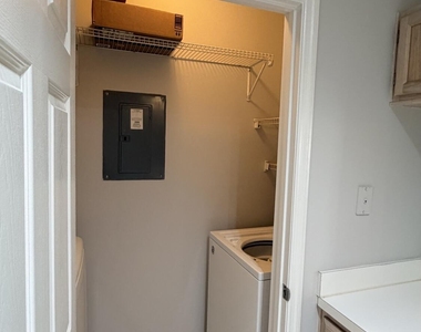 211 Colima Court - Photo Thumbnail 11