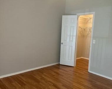 211 Colima Court - Photo Thumbnail 15