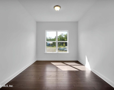 47 Wye Road - Photo Thumbnail 8