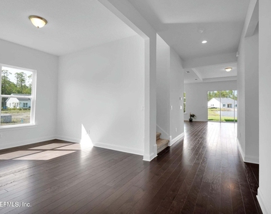 47 Wye Road - Photo Thumbnail 7
