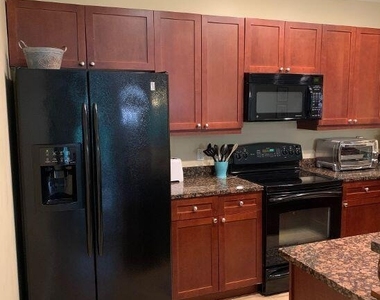 965 Registry Boulevard - Photo Thumbnail 5