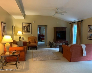965 Registry Boulevard - Photo Thumbnail 10