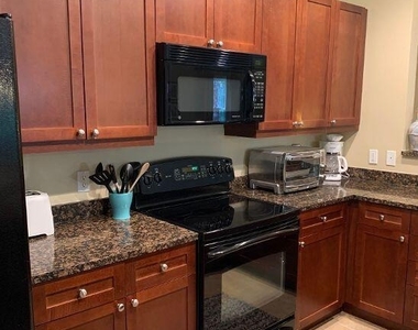 965 Registry Boulevard - Photo Thumbnail 4