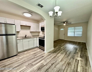 93 Lewis Street - Photo Thumbnail 4