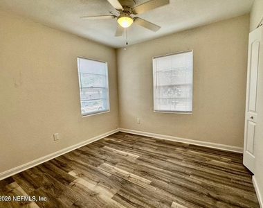 93 Lewis Street - Photo Thumbnail 7