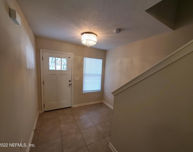 2824 Shangri La Drive - Photo Thumbnail 4