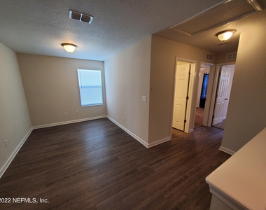 2824 Shangri La Drive - Photo Thumbnail 16
