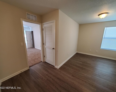 2824 Shangri La Drive - Photo Thumbnail 17