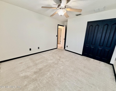 395 Forest Meadow Lane - Photo Thumbnail 14