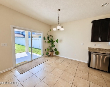 395 Forest Meadow Lane - Photo Thumbnail 7