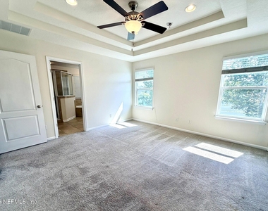 395 Forest Meadow Lane - Photo Thumbnail 9