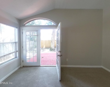 1163 Homard Boulevard E - Photo Thumbnail 2