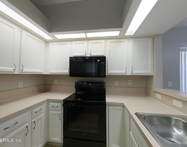 1163 Homard Boulevard E - Photo Thumbnail 5