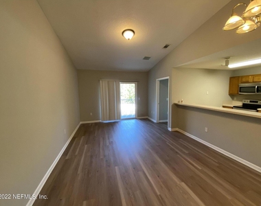 9625 Amarante Way - Photo Thumbnail 7