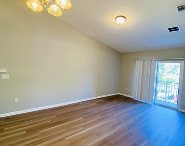9625 Amarante Way - Photo Thumbnail 3