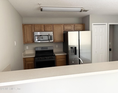 9625 Amarante Way - Photo Thumbnail 2