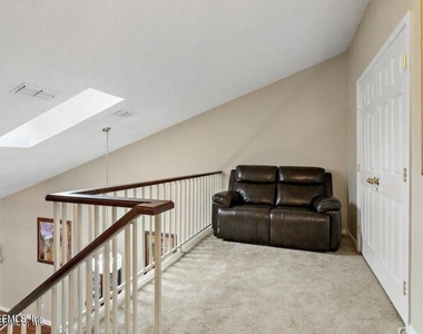 3801 Crown Point Road - Photo Thumbnail 12