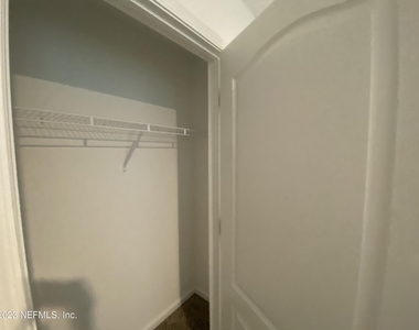 2773 Oak Stream Drive - Photo Thumbnail 13