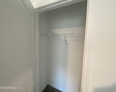 2773 Oak Stream Drive - Photo Thumbnail 5