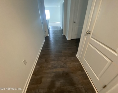2773 Oak Stream Drive - Photo Thumbnail 9