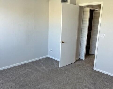25 10th Street - Photo Thumbnail 22