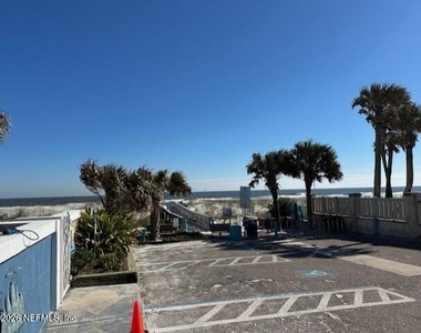 25 10th Street - Photo Thumbnail 2