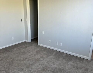 25 10th Street - Photo Thumbnail 19