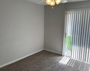 25 10th Street - Photo Thumbnail 24