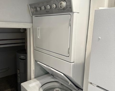 25 10th Street - Photo Thumbnail 9