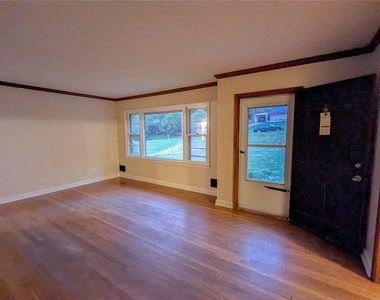 2019 Bramblewood Drive Ne - Photo Thumbnail 6
