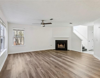 300 Carrington Way - Photo Thumbnail 1