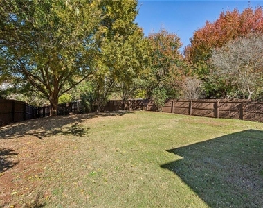 300 Carrington Way - Photo Thumbnail 27