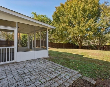 300 Carrington Way - Photo Thumbnail 25