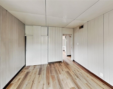 832 Burchill Street Sw - Photo Thumbnail 12