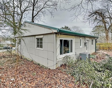 832 Burchill Street Sw - Photo Thumbnail 17