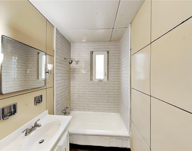 832 Burchill Street Sw - Photo Thumbnail 16