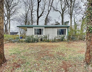 832 Burchill Street Sw - Photo Thumbnail 1