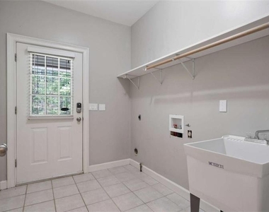 1230 Old Home Place Court - Photo Thumbnail 17