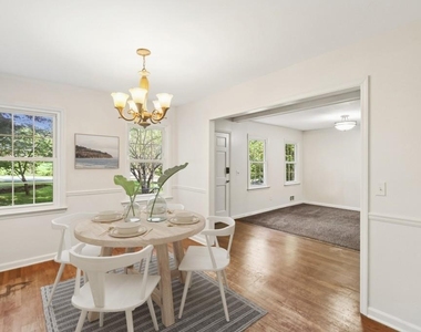 5659 Whispering Pines Road - Photo Thumbnail 3