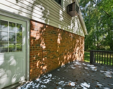 5659 Whispering Pines Road - Photo Thumbnail 35