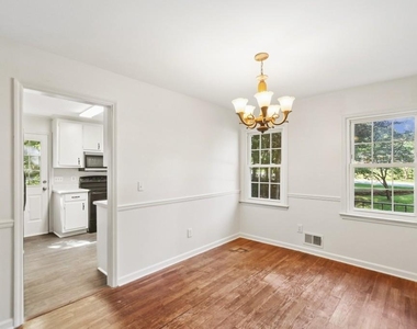 5659 Whispering Pines Road - Photo Thumbnail 7