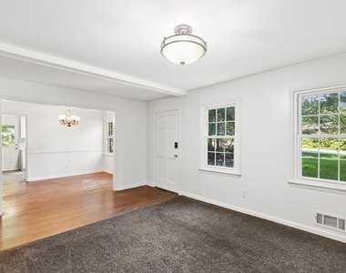 5659 Whispering Pines Road - Photo Thumbnail 4