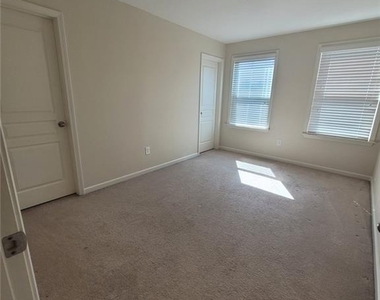 8540 Andrast Alley - Photo Thumbnail 62