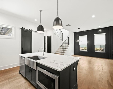 1241 Bridges Avenue Sw - Photo Thumbnail 10