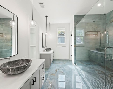 1241 Bridges Avenue Sw - Photo Thumbnail 16