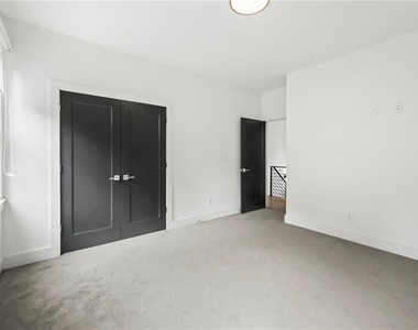 1241 Bridges Avenue Sw - Photo Thumbnail 21