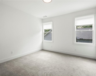 1241 Bridges Avenue Sw - Photo Thumbnail 20