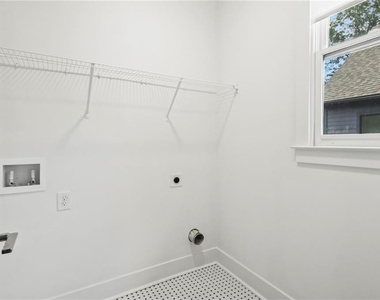 1241 Bridges Avenue Sw - Photo Thumbnail 22