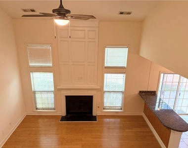 6460 Whirlaway Drive - Photo Thumbnail 12